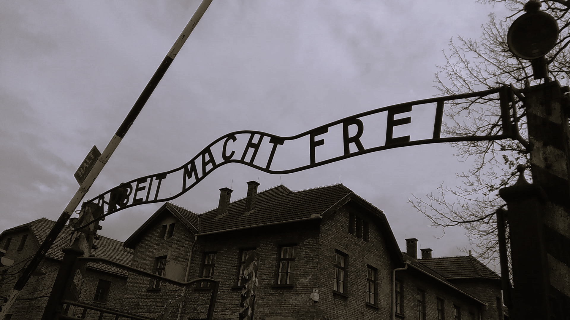 Auschwitz | Arbeit macht frei